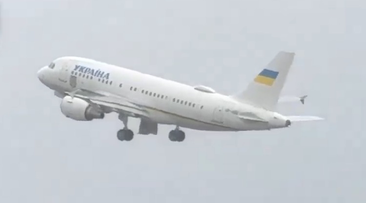 avion-zelensky-suceava